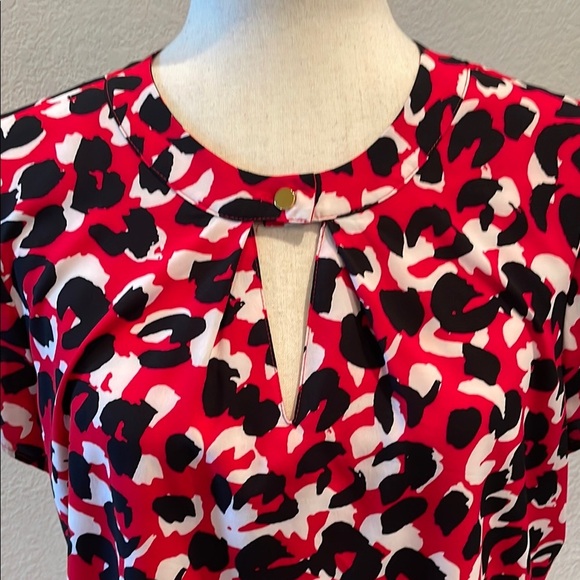 Red and Black Patterned Women's Top by CALVIN KLEIN Sz Med - Picture 2 of 6